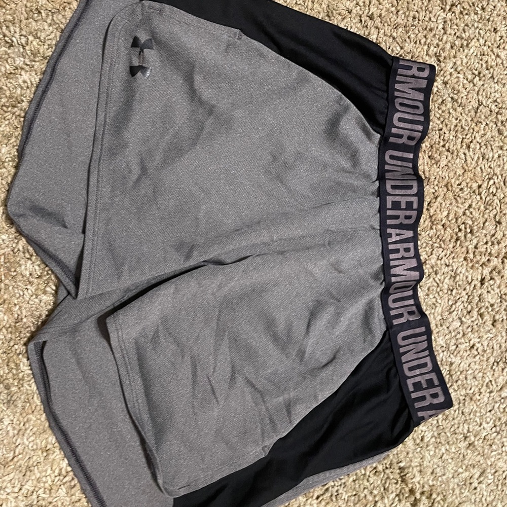 Under armor shorts with pockets